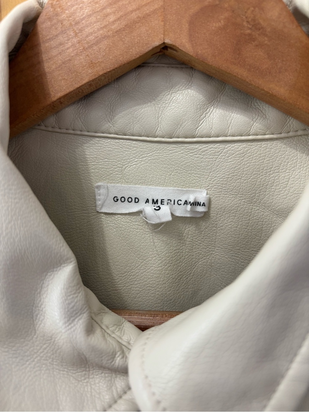 Good American Better Than Leather Button Up Shirt Jacket Size 3 (10/13) OffWhite - Picture 3 of 6